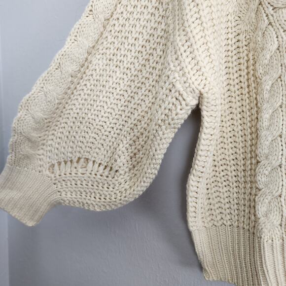 NWT Cream Cable Knit Turtleneck Sweater Balloon Sleeve Chunky Knit S/M - Picture 3 of 12